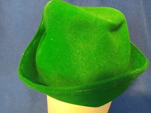 VTG Mr. John Jr. green wool cloche ladies hat  S/M EUC - Picture 1 of 4