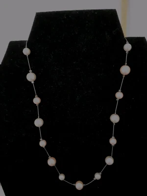 VTG. Carolee Necklace Floating Faux Pink/White Pearls on Silvertone wire 16" - Image 1 of 4