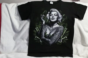 MARILYN MONROE TATTOO JOINT MARIJUANA LEAF BONG CANNABIS T-SHIRT - Picture 1 of 2