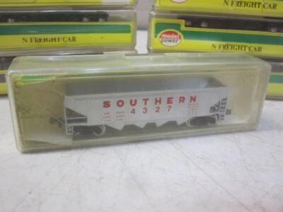 Model Power No. 3421 Southern 4327 Hopper N Scale Collector's Car - Image 1 of 3