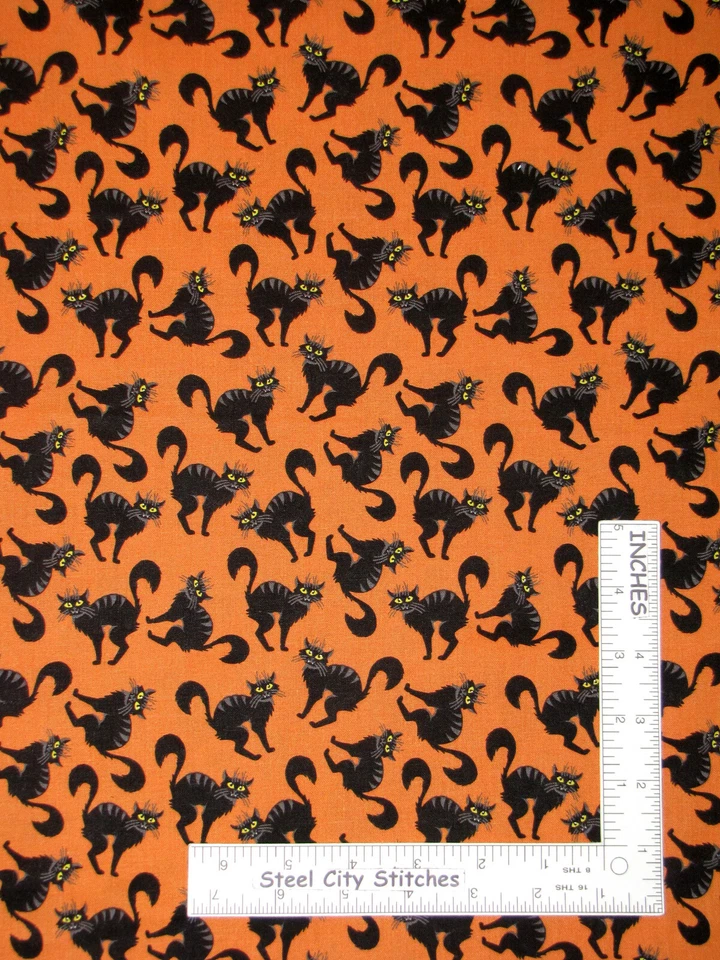 Halloween Animales Espeluznantes Gatos Negros Lanzar Naranja Tela de Algodón Santee por Yarda Foto 1 de 1