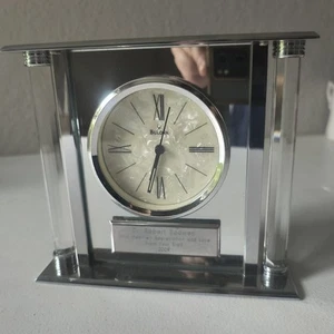 Bulova Pearl Tischuhr Spiegelpoliert Silber Achteck Glassäulen B2454 - Bild 1 von 13