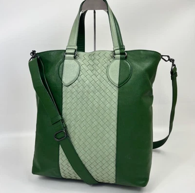 Auténtico bolso de hombro Bottega Veneta para hombre de 2 vías Intrecciato cuero verde Foto 1 de 4