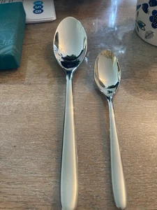 12 Christofle spoons, 6 x dessert, 6 x teaspoons bnib - Picture 1 of 5