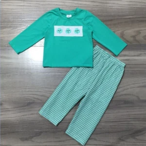 NEW Boutique St Patrick's Smocked Shamrock Boys Outfit Set - Picture 1 of 2