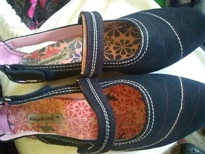 Ladies Kangaroo Shoes size 8 - Picture 1 of 13