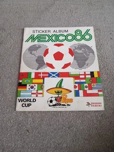 World Cup 86 Panini - Almost Empty Album (4 Stickers Stuck In) - Picture 1 of 19