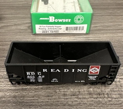 Bowser HO Scale RTR #691-10703 Reading 55 Ton Fishbelly Hopper #80142 NIB - Image 1 of 3