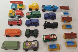 Lotes Coches Y Complementos Kinder - Imagen 1 de 6