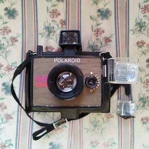 Polaroid EE 44 land camera. Macchina fotografica vintage per foto istantanee - Foto 1 di 8