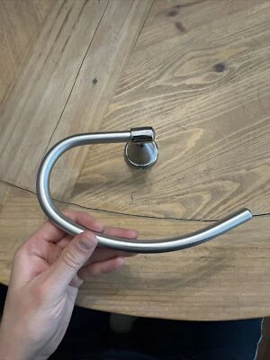 toallero de mano Foto 1 de 3