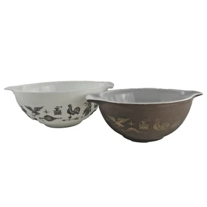 Set di 2 ciotole di miscelazione vintage Pyrex Early American Cenerentola Nesting marrone e bianco - Foto 1 di 20