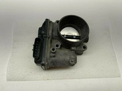 Cuerpo del acelerador OEM para 2012 2013 2014 2015 2016 MAZDA 3 CX-3 CX-5 PE01-13-640B Foto 1 de 4