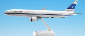 Kuwait Airways 1:200 Boeing 777-200 1990's Livery Brand New - Picture 1 of 5