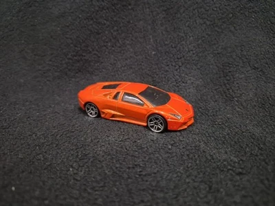 Hot Wheels Lamborghini Reventon Made in Malaysia scala 1:66 - Immagine 1 di 4