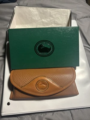 Vintage Dooney & Bourke Eyeglass Case Tan Leather Excellent Condition - Image 1 of 4