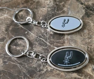 Two san antonio spurs keychains - Picture 1 of 4