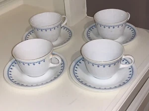 Corelle Snowflake Pattern Four Cups & Saucers Good - Picture 1 of 4