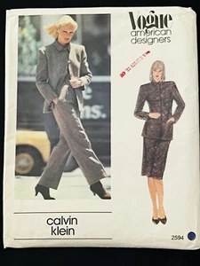 Tuta Vogue modello 2594 Calvin Klein 8 giacca anni 80 gonna pantaloni vintage spalline - Foto 1 di 8