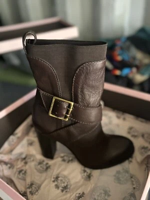 Juicy Couture Smells Like Couture Botas de Cuero Marrón Zapatos Talla 7.5M Foto 1 de 4