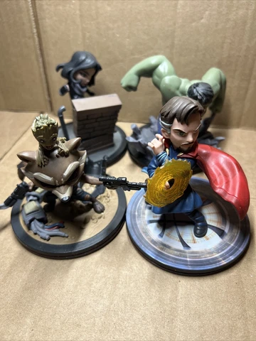Lot Of 4 Marvel Q fig (Hulk, Dr. Strange, Jessica Jones, Rocket And Groot) Cover