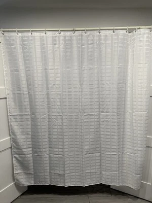 wholesale lot Hotel fabric Damask Jaqured heavy shower curtain 24 pcs - Image 1 of 4