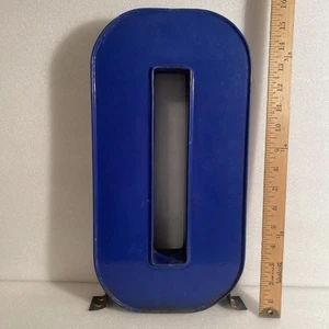 VINTAGE ART DECO 3-D LETTER O- BUILDING MARQUEE SIGN BEAUTIFUL BLUE PORCELAIN - Picture 1 of 13