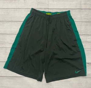 Pantalones cortos deportivos Nike para hombre verde neón amarillo talla grande - Imagen 1 de 4