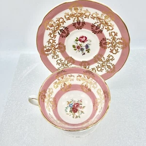 Royal Grafton Rosa Blumen Kohlrose Teetasse & Untertasse Goldakzente - Bild 1 von 9