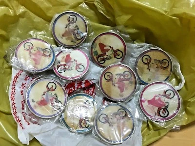 Honda C100 C110 CA100 C102 CA102 C105 CA105T 3D Pin Brooch Badges NOS x10 Japan — 第 1/2 张图片