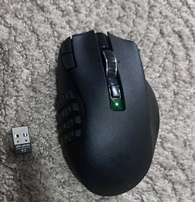 Razer Naga V2 HyperSpeed Wireless Gaming Mouse - Image 1 of 3