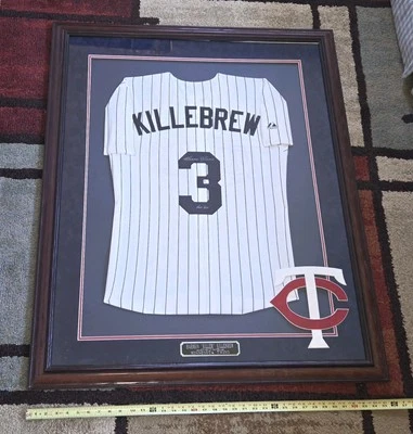CAMISETA CON AUTÓGRAFO FIRMADA POR HARMON KILLEBREW DE LOS GEMELOS DE MINNESOTA ENMARCADA CERTIFICADO DE AUTENTICIDAD DEL SALÓN DE LA FAMA Foto 1 de 4
