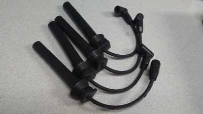 Cables de bujía Dodge Chrysler Eagle Plymouth Mopar SPW06975AA  Foto 1 de 2