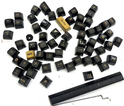 VINTAGE TANDY 3 MICRO COMPUTER REALISTIC - KEYS LOT KET - Image 1 of 4