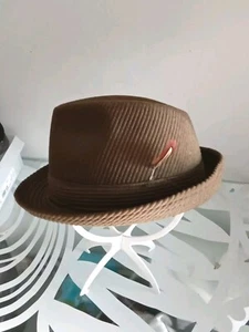 Avero Vintage Green Nylon Cord Trilby Hat Split to Inner Band . 56 New - Picture 1 of 16