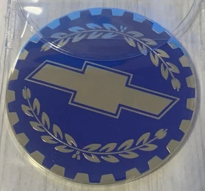 Chevrolet Wire Wheel Chips Emblems Thin Metal Size 2.5” Blue & Chrome Set Of 4 - Bild 1 von 1