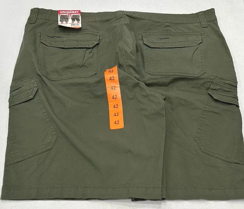 Unionbay Men's Cargo Shorts Green Size 42