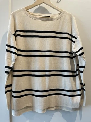 Suéter Banana Republic Forever Crema y Negro Rayas Talla Grande  Foto 1 de 4