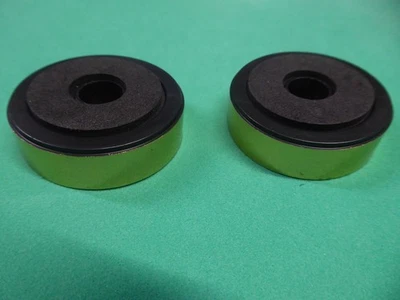 HiFi Gerätefüße  - - -  goldfarben - - -  4 Stück -- Verstärker bis Boxen usw. - Bild 1 von 4