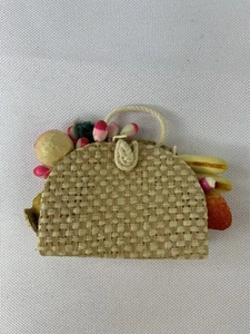 Vintage Barbie #969 Suburban Shopper Borsa in paglia con frutta - Foto 1 di 6