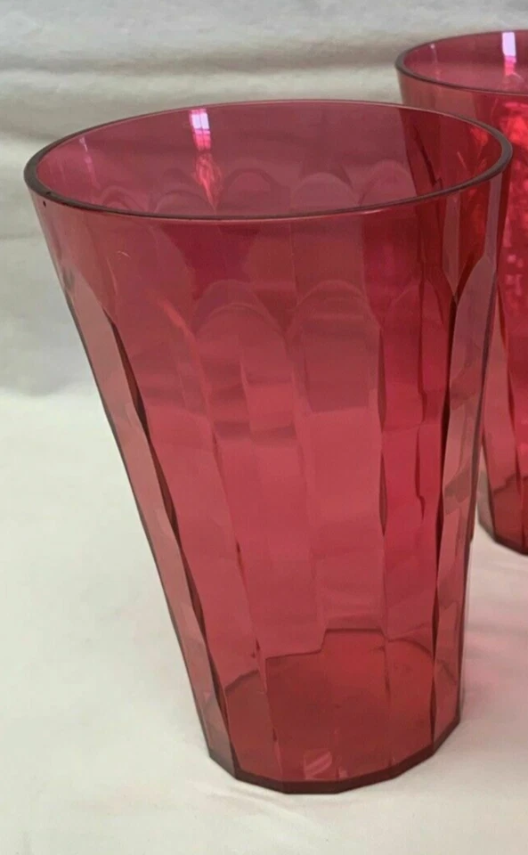 1 x Tupperware Pink Ice Prisms 16 ounce Tumbler  Sheer Pink Brand New - Image 1 of 1