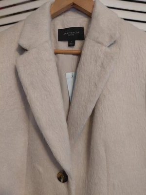 NOVO CASACO ANN TAYLOR US$ 279 INVERNO MISTURA DE LÃ BRANCA PEITO DUPLO TAMANHO G PEQUENO - Imagem 1 de 4