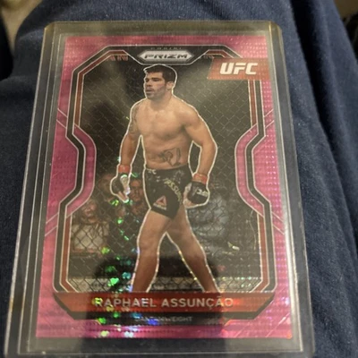 2021 Panini Prizm UFC Raphael Assuncao Pink Pulsar  Prizm 04/42 - Image 1 of 3