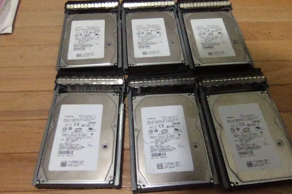 6 Hitachi UltraStar 15K300 HUS153030VLS300 300GB 3.5" SAS Hard Drive   - Image 1 of 1