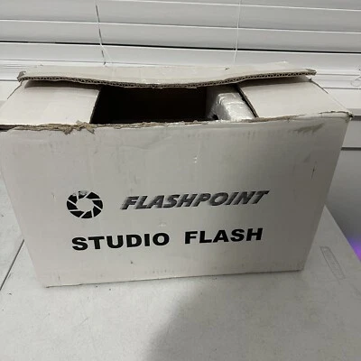 FlashPoint 1820 Camera Flash - Image 1 of 4