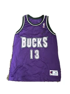 Milwaukee Bucks Signed Men's Size 44 Sz L #13 Glenn Robinson Champion NBA Jersey - Picture 1 of 9