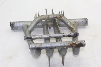 06-07-09 Yamaha Apex Rx1 MOTO DE NIEVE SUSPENSIÓN TRASERA PIVOTE Foto 1 de 4