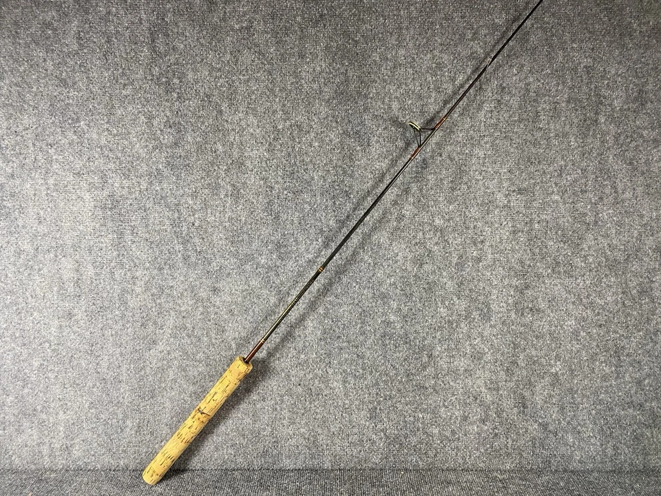 VTG Lamiglas Graphite 1200 Spinning Rod 5’2” 2-10lb 1/16-3/8oz Tennessee Handle - Image 1 of 4