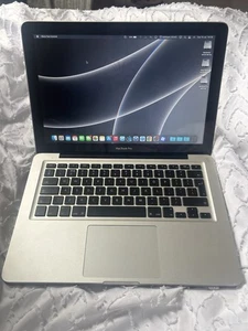 Mid 2010 MacBook Pro 13 Inch ( 2012 interior) - Picture 1 of 5