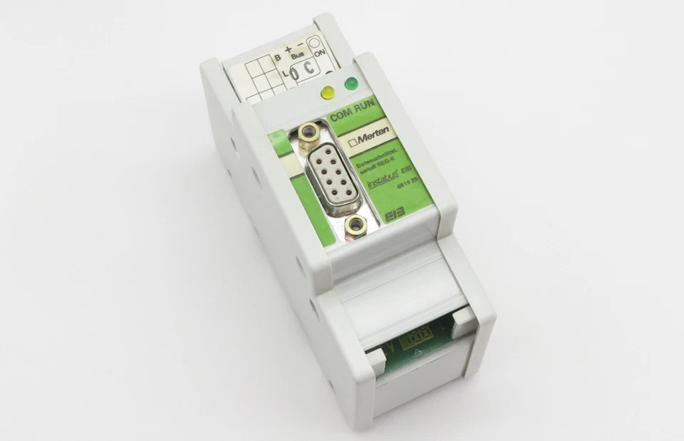 MERTEN Instabus EIB Datenschnittstelle seriell REG-K RS232 Data Interface 681929 - Bild 1 von 4
